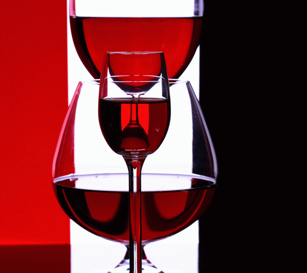 Paharul de vin - într-o degustare de înaltă clasă